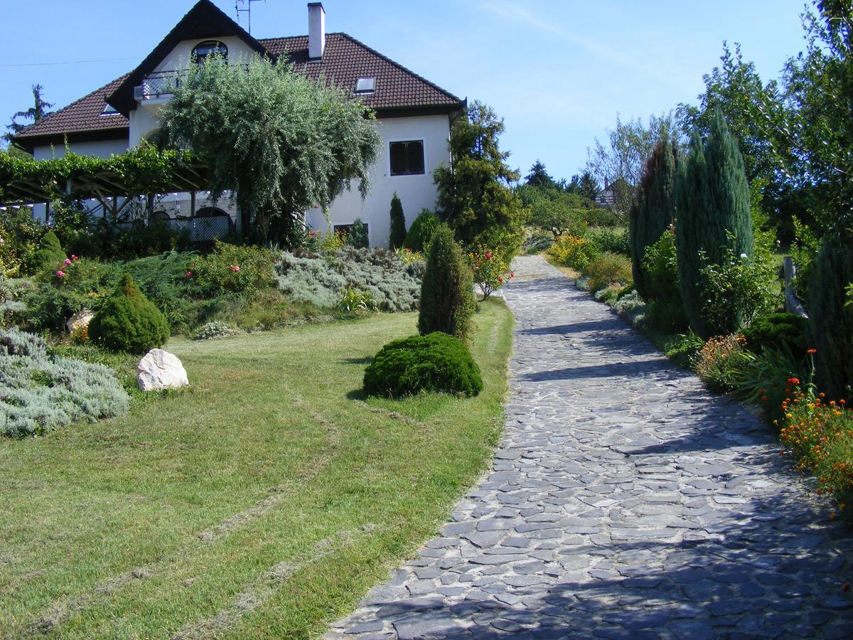 Badacsonyörs Pigal Panzio B&B 외부 사진