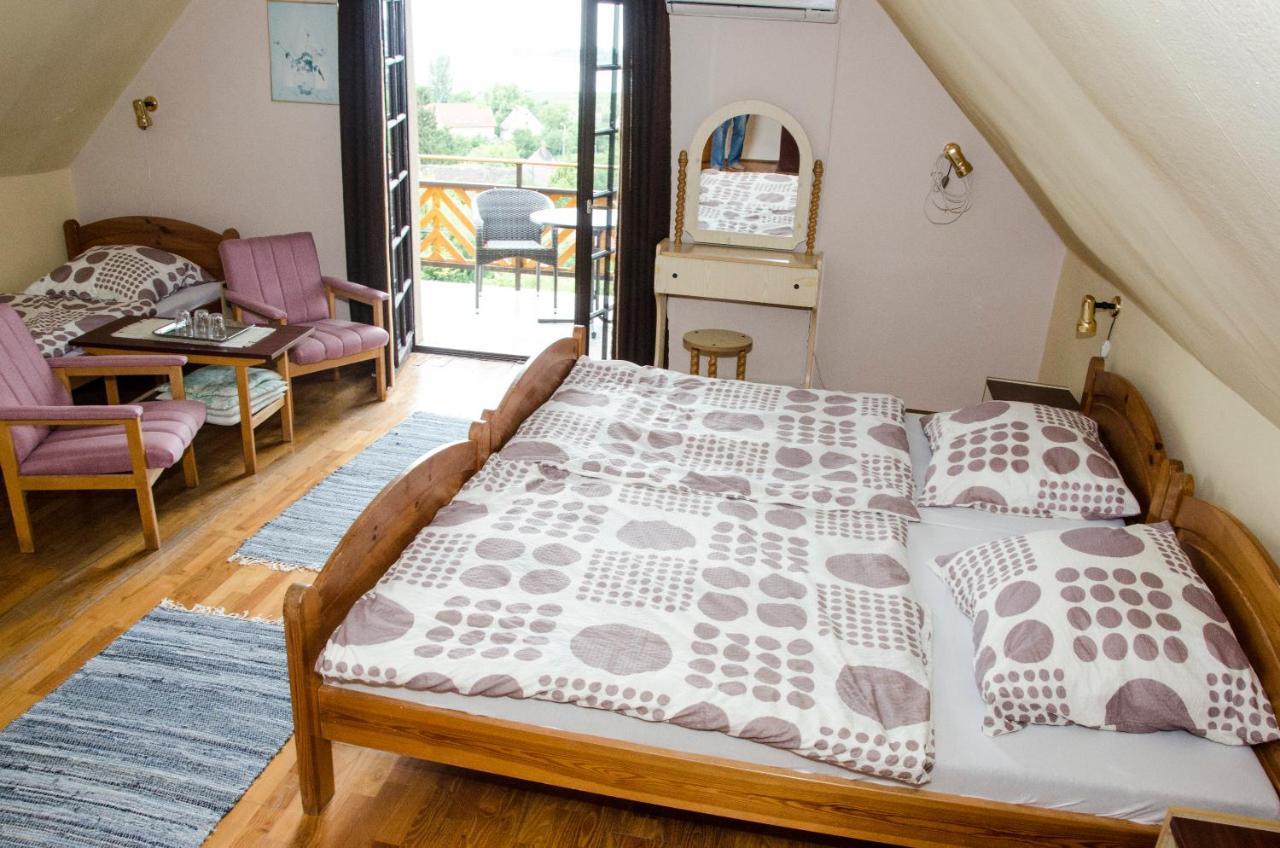 Badacsonyörs Pigal Panzio B&B 외부 사진